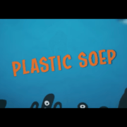 Kinderen voor Kinderen met een lied over plastic soup